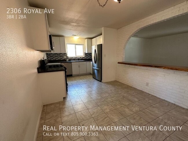Building Photo - 2306 Royal Ave