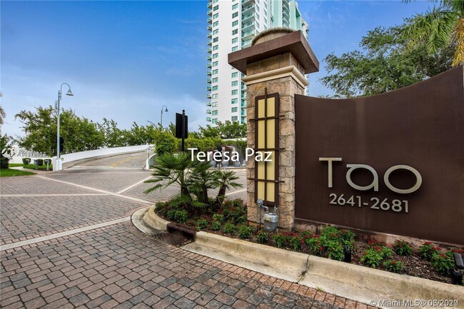 Building Photo - 2681 N Flamingo Rd