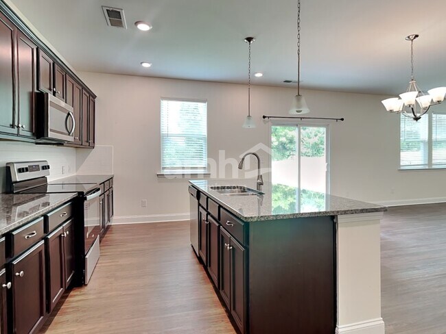Foto del edificio - 4806 Durant Ct