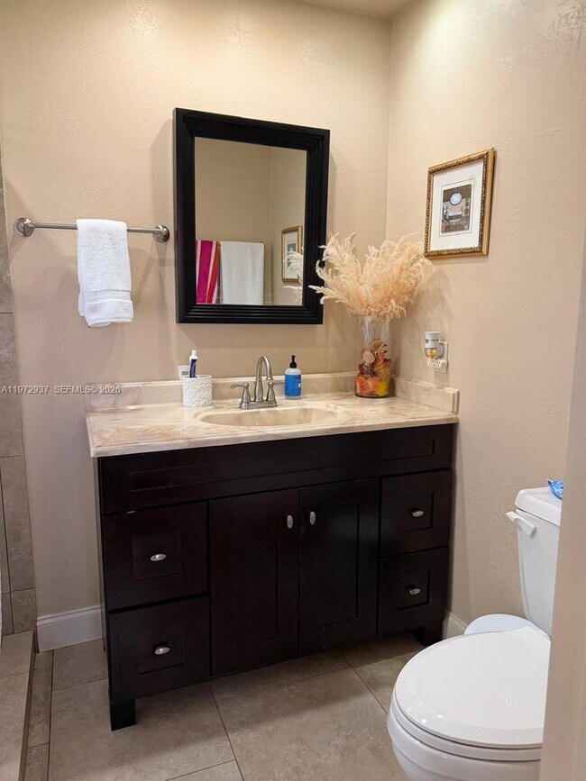 Foto del edificio - 1350 NW 96th St