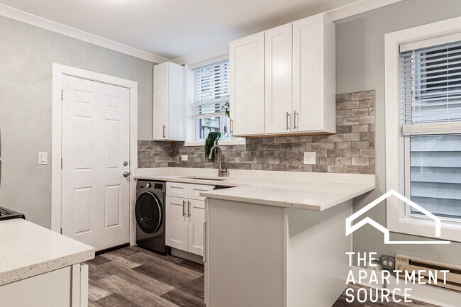 Foto del edificio - 2131 W Giddings St