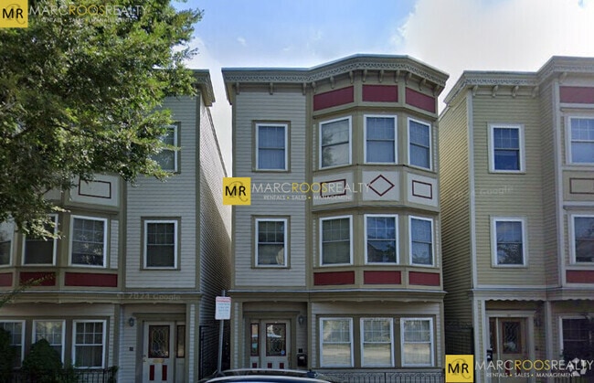 Building Photo - 153 D St