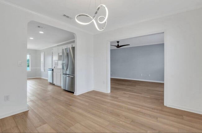 Building Photo - 138 Wayfair Ln