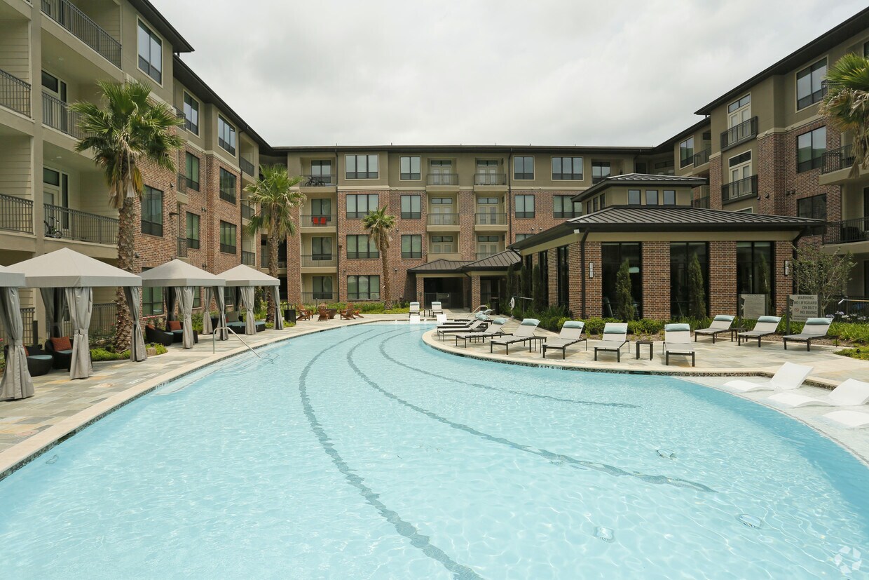 Broadstone Energy Park Apartments at 880 Highway 6 S Houston, TX