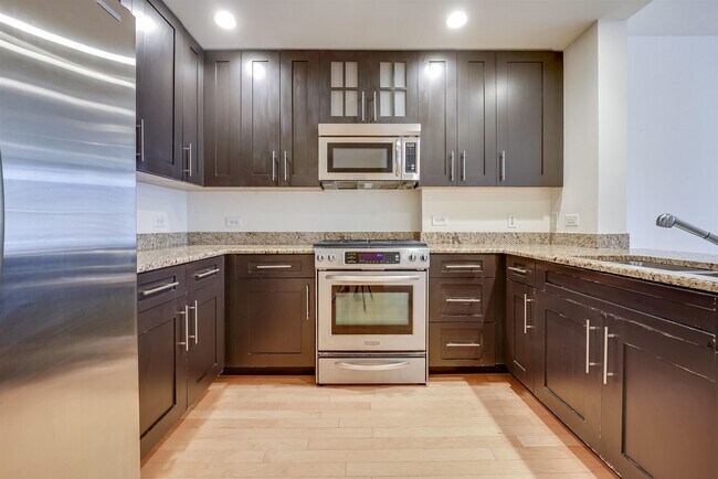 Foto del edificio - 1125 Maxwell Ln