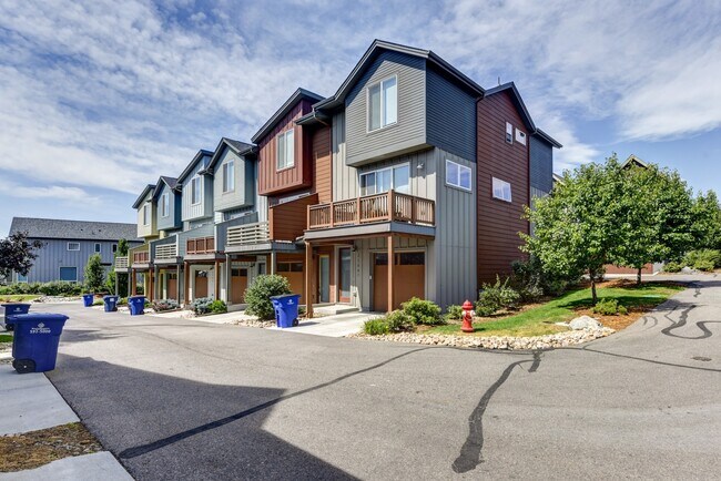 Foto del edificio - Luxury 2 Bedroom 2.5 Bath Near Waneka Lake Louisville