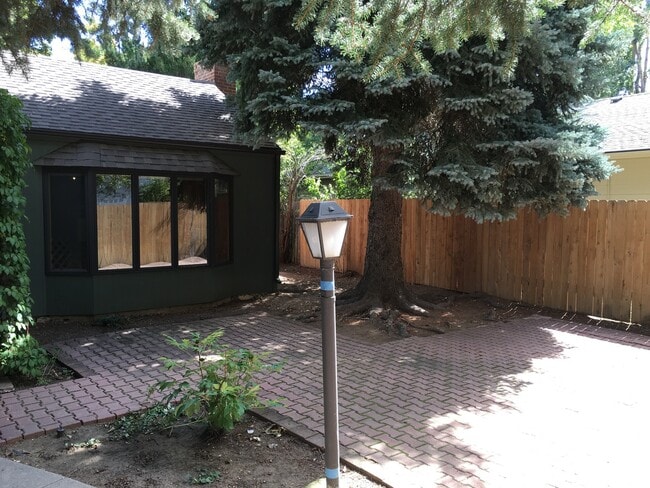 Building Photo - Location, location, location. Great 4 bedroom one block from City Park!  June 2026 Move-In