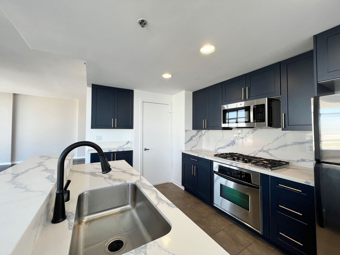 Foto principal - Downtown Long Beach - West Ocean - 1 Bedro...