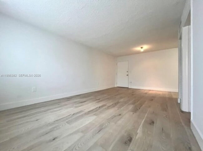 Foto del edificio - 444 SW 4th St