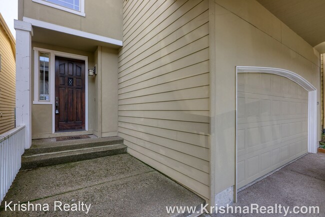 Building Photo - 4 br, 2.5 bath House - 2535 NW Parnell Ter...