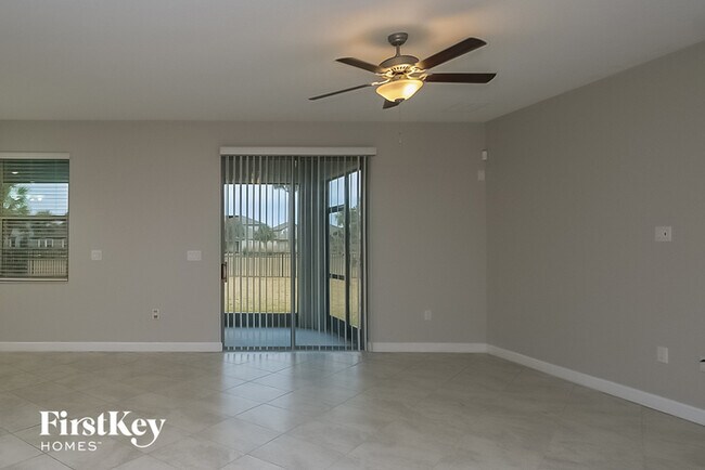Foto del edificio - 9716 Ivory Dr