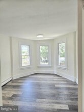 Building Photo - 825 Maple Ave