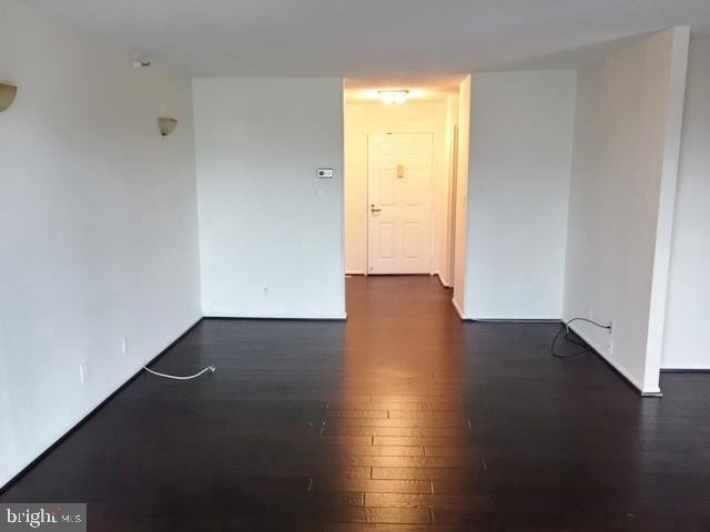 Foto del edificio - 1600 N Oak St