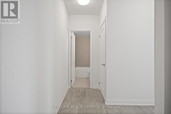 Photo du bâtiment - 286 Main St