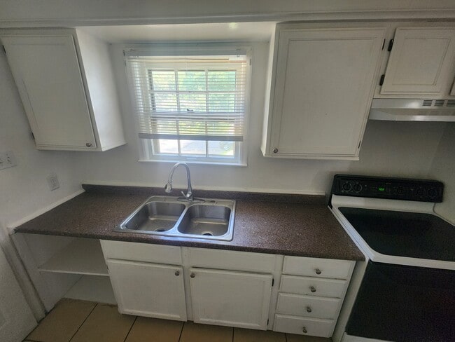 Foto del edificio - 5928 Fontana St