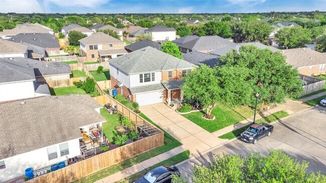 Foto del edificio - 5522 Brookhollow Oaks Trail