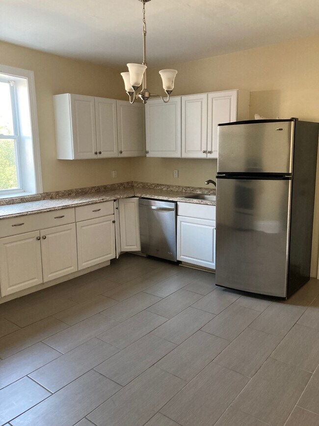 6721 McPherson Blvd Unit 3, Pittsburgh, PA 15208 Apartments in