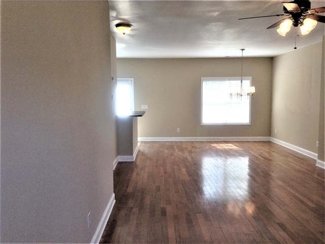 Building Photo - 12424 Winget Rd