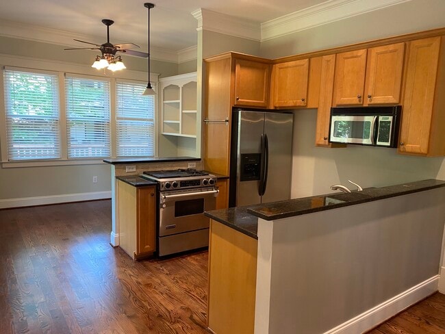 Kitchen - 219 Randolph St NE