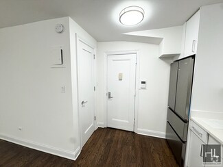 Building Photo - EAST 72 STREET