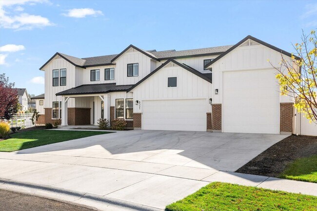 Foto del edificio - Luxury 5-Bed + Bonus + RV Garage Home for ...