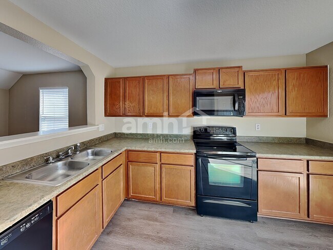 Foto del edificio - 12322 Mountain Pne