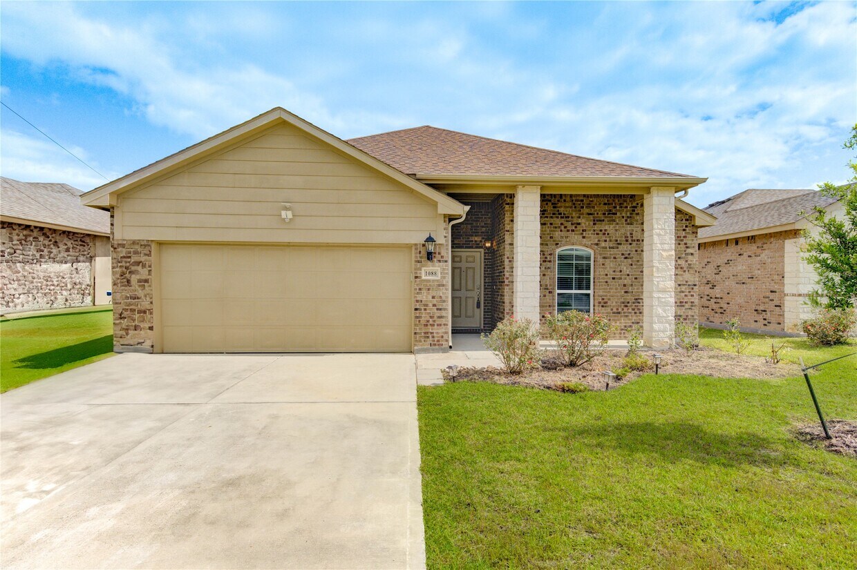 Primary Photo - 1088 Rd 5102