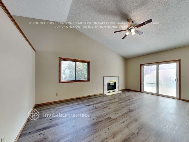 Building Photo - 2337 Windsor Ln