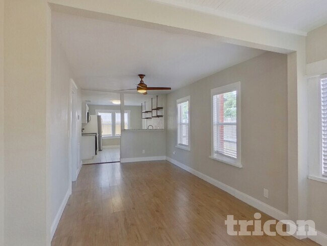 Foto del edificio - 3250 Prescott St N