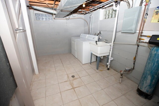 Building Photo - 1327 N Oak St