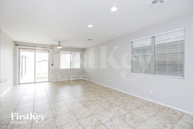 Building Photo - 1732 W Desert Spring Way