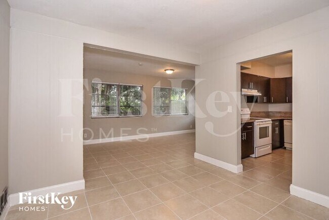 Foto del edificio - 360 NW 35th Ct