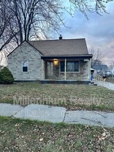 Building Photo - 6871 Continental Ave