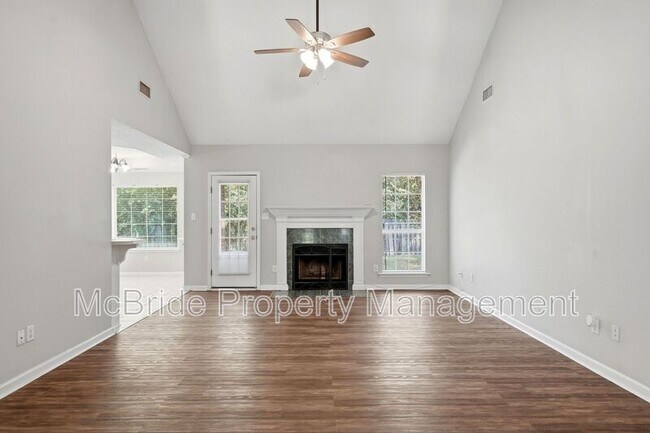 Foto del edificio - 4643 Brittney Place