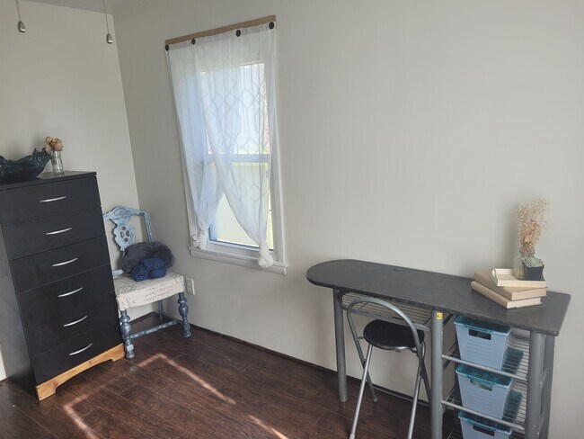 Foto del edificio - 329 Hyacinth Ave