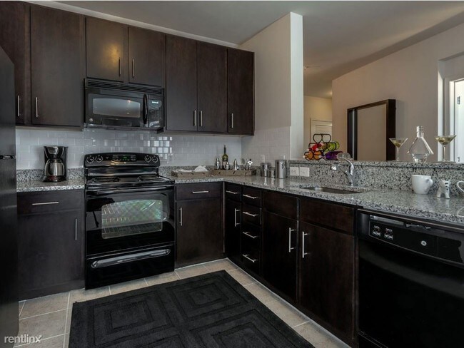 Foto del edificio - 305 10th St S