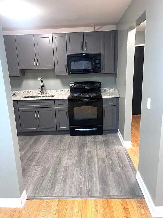 Foto del edificio - 6619 N Sheridan Rd