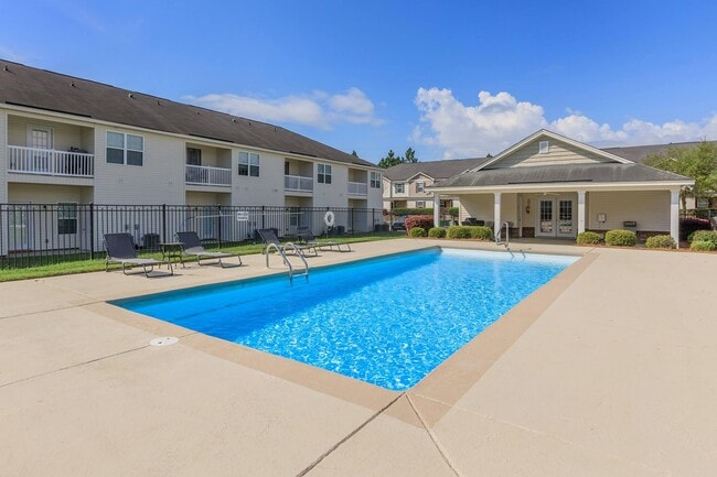 Building Photo - Village at Mill Creek