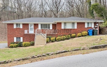 Building Photo - 550 Alexander Dr