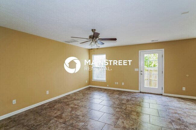 Foto del edificio - 3 Bedroom Pet-Friendly Home in Nashville, ...