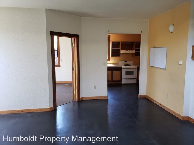 Building Photo - 5 br, 3 bath House - 1045 7th Street