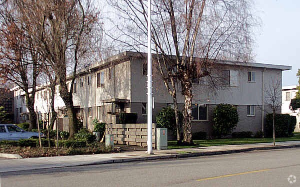 Foto principal - Magnuson Court Apartments