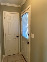 Building Photo - 8601 Hallwood Dr