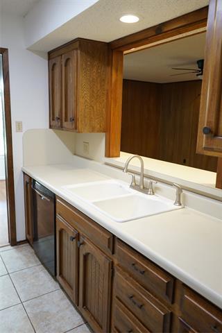 Foto del edificio - 3905 Glenbrook Dr