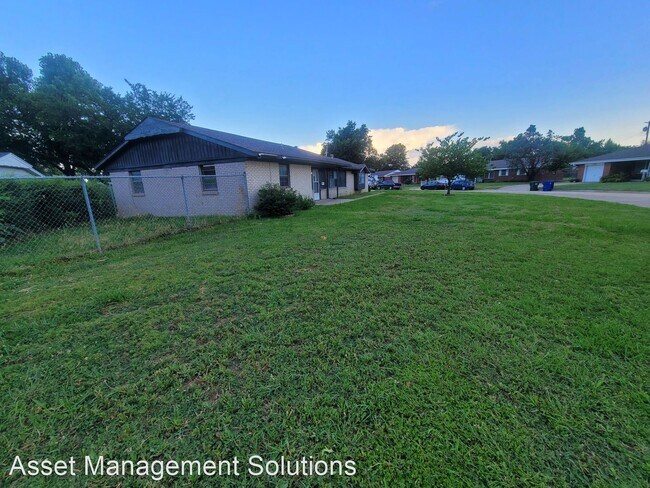 Foto del edificio - 5 br, 2 bath House - 1032 Carlisle Circle