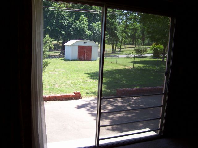 Building Photo - 1228 Forest Dr