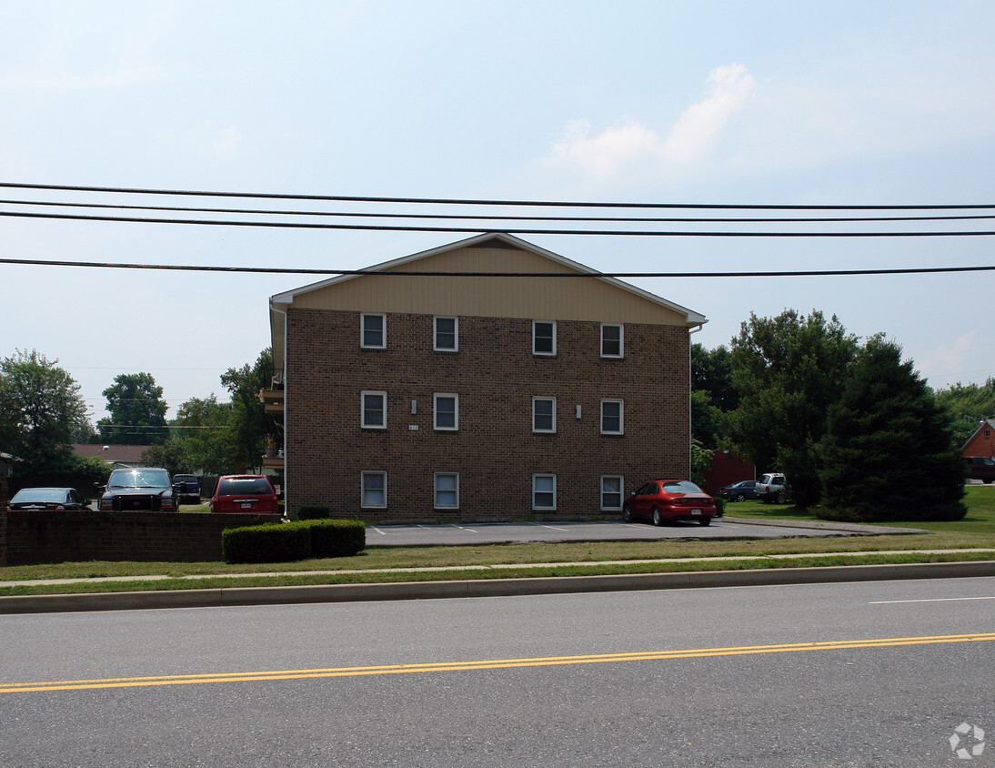 Building Photo - 612 W Patrick St