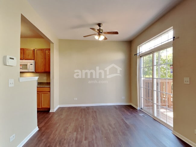 Building Photo - 1350 W Crane View Ct