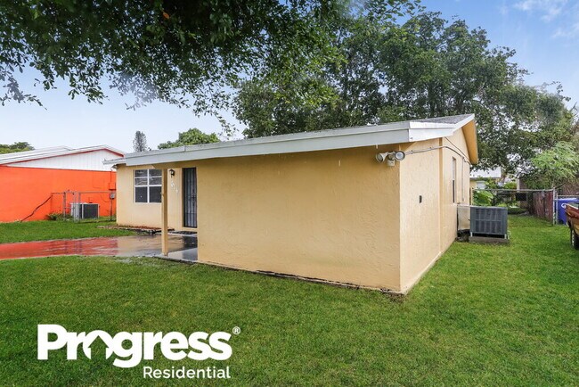 Building Photo - 614 SW 79th Ave