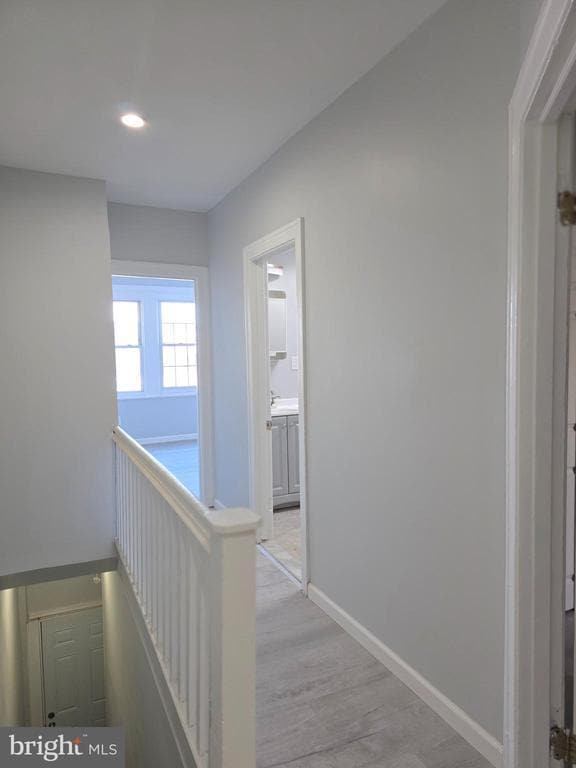 Foto del edificio - 5354 Woodland Ave